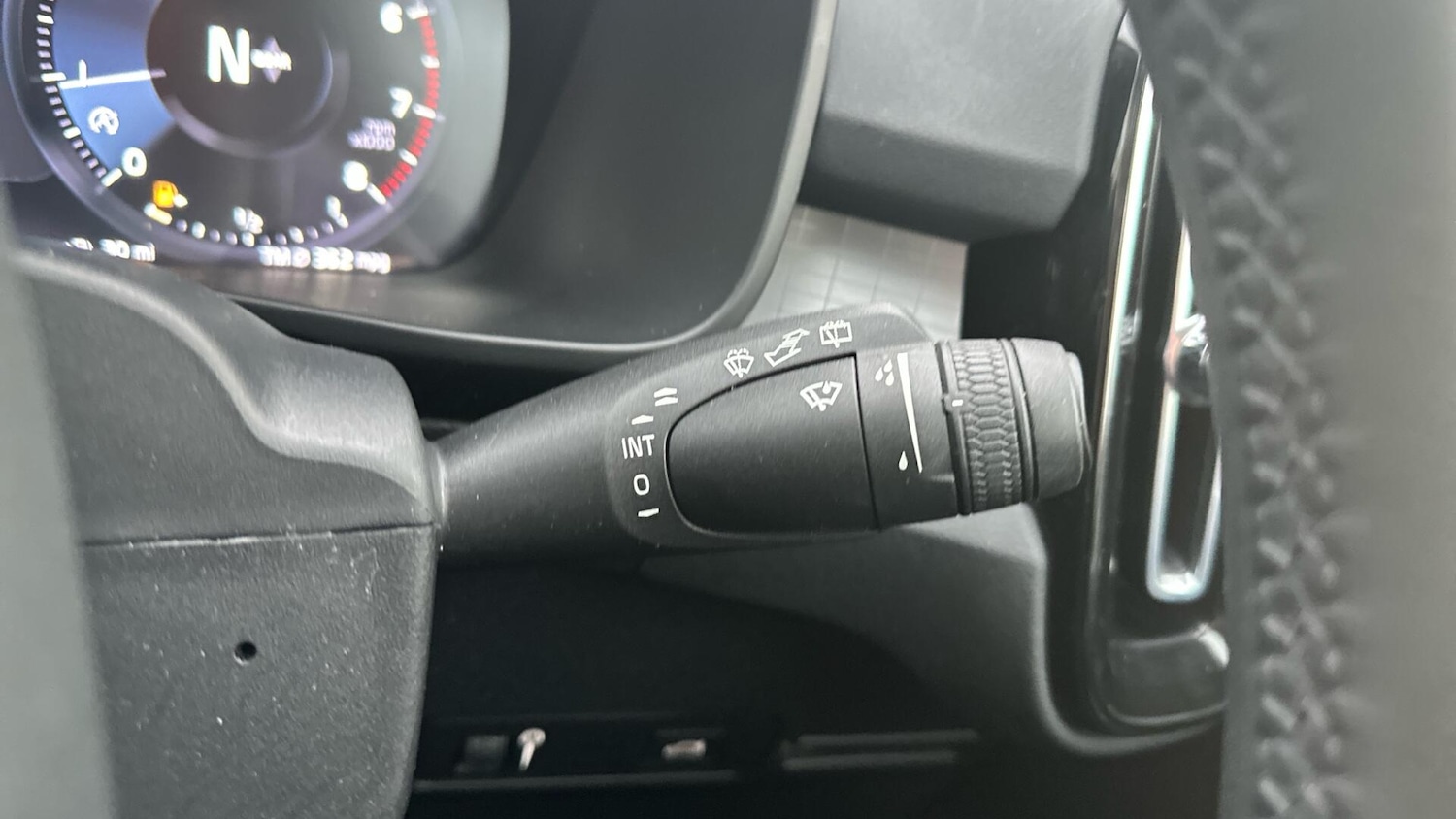 Used Volvo XC40 2021 for sale - 76307630: Photo 20