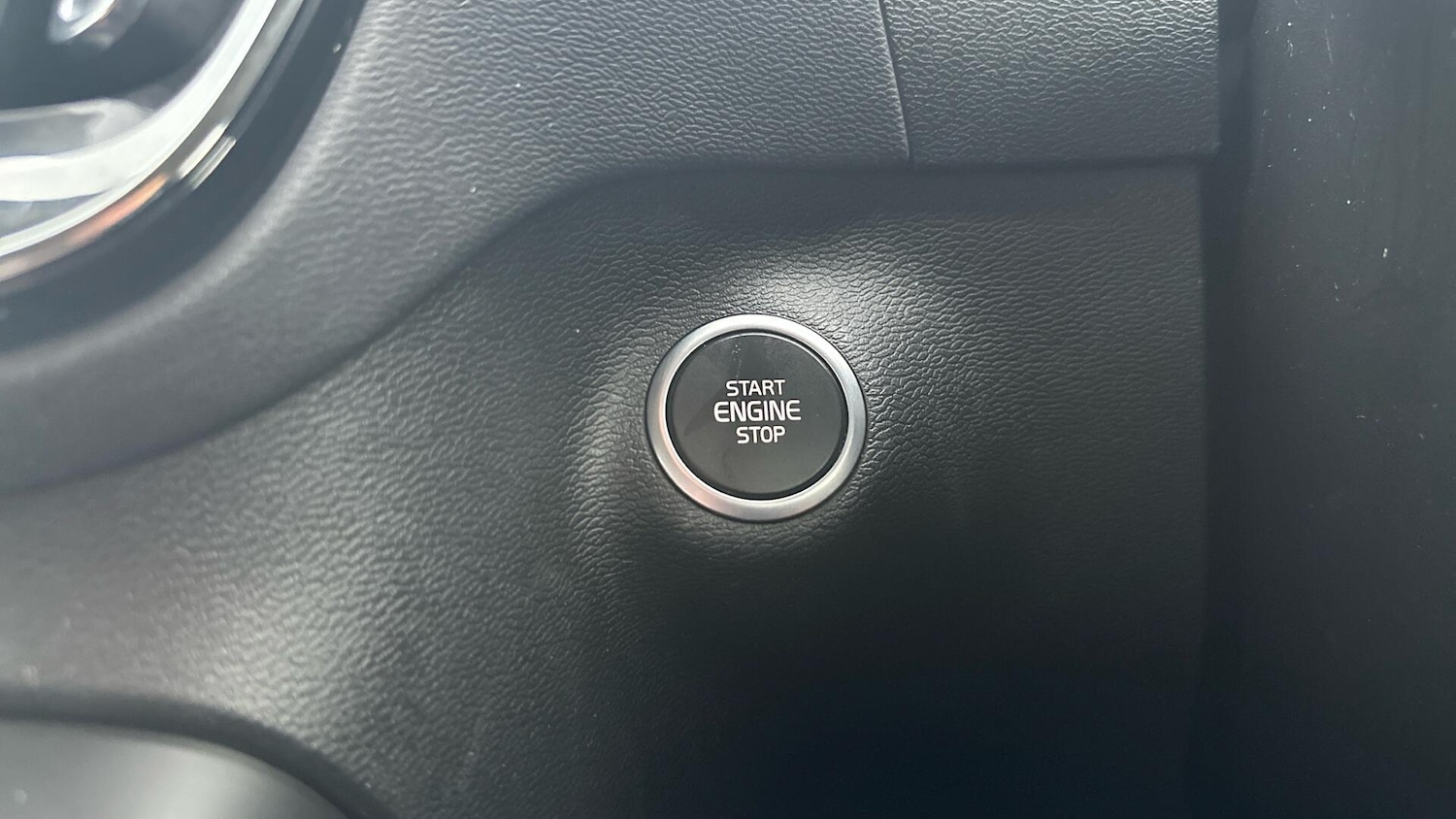 Used Volvo XC40 2021 for sale - 76307630: Photo 23