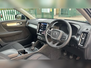 Used Volvo XC40 2021 for sale - 76307630: Photo