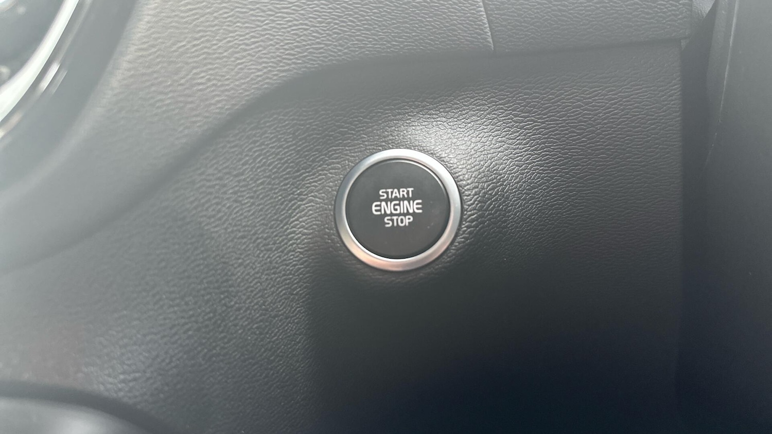 Used Volvo XC40 2022 for sale - 76306909: Photo 25