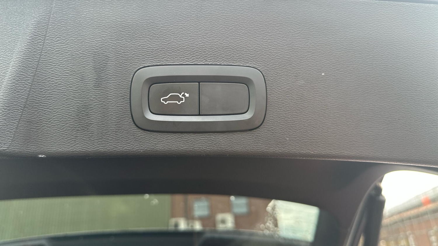 Used Volvo XC40 2022 for sale - 76306909: Photo 30