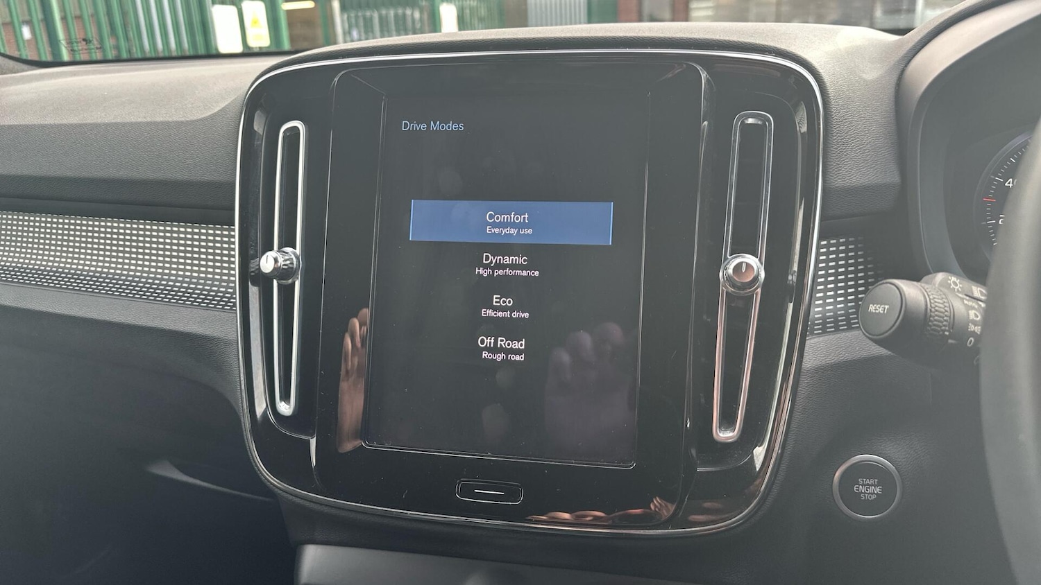 Used Volvo XC40 2022 for sale - 76306909: Photo 44