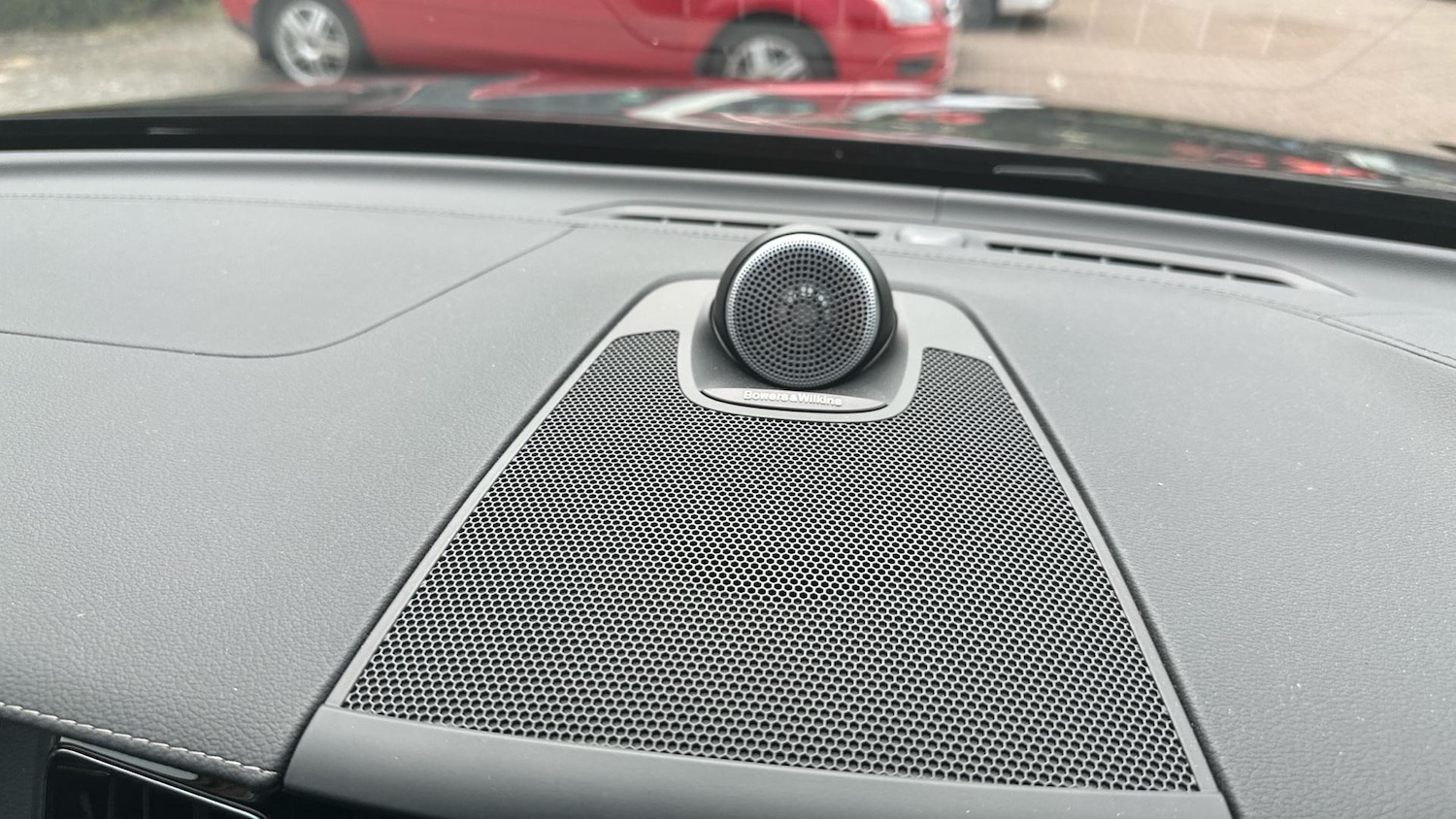 Used Volvo XC60 2025 for sale - 76307353: Photo 24