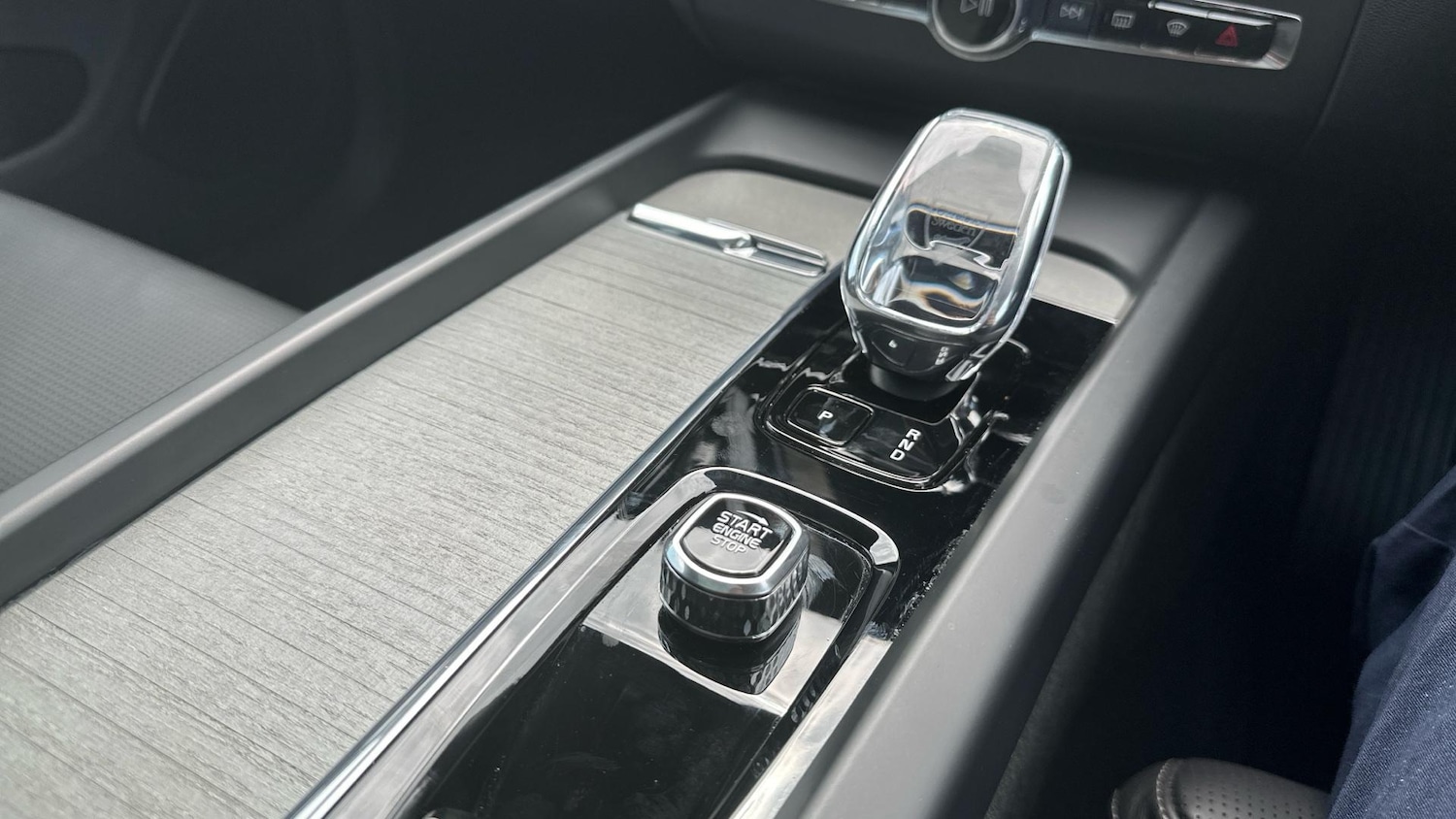 Used Volvo XC60 2025 for sale - 76307353: Photo 25