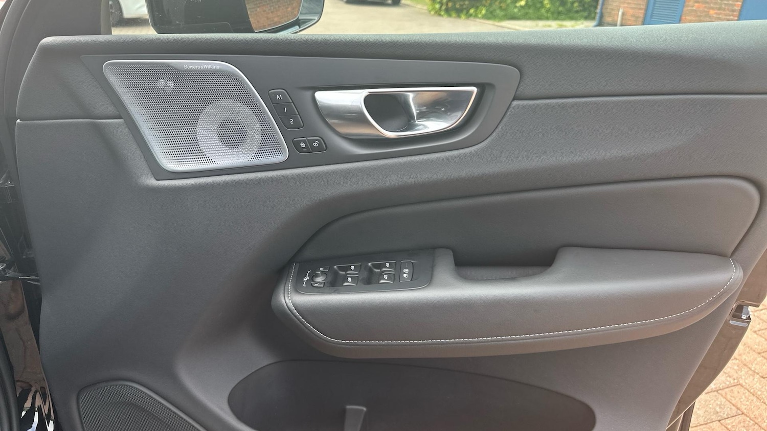 Used Volvo XC60 2025 for sale - 76307353: Photo 28