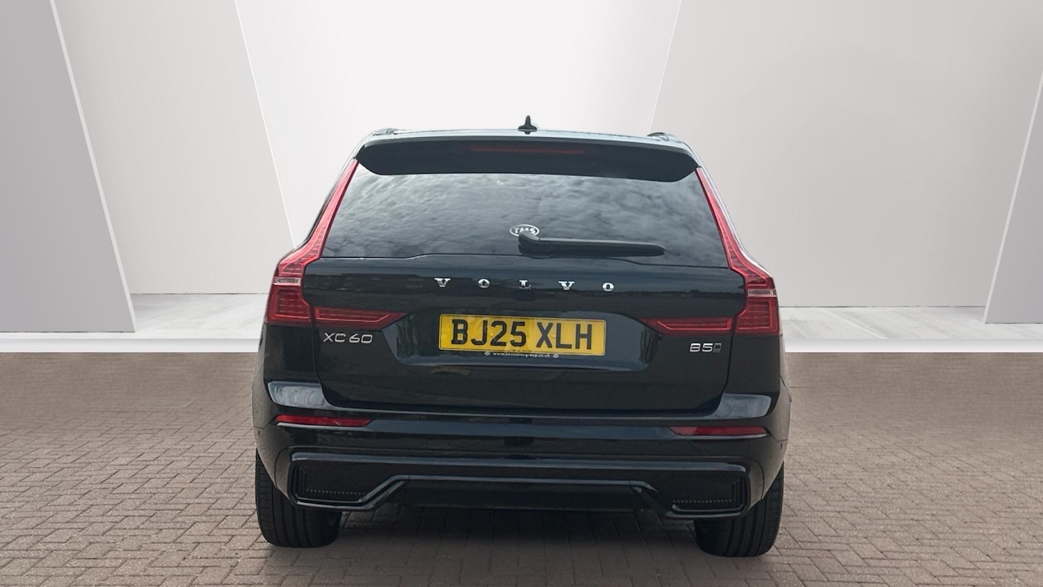 Used Volvo XC60 2025 for sale - 76307353: Photo 7