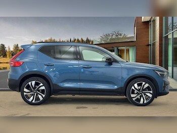 Used Volvo XC40 2023 for sale - 77723043: Photo