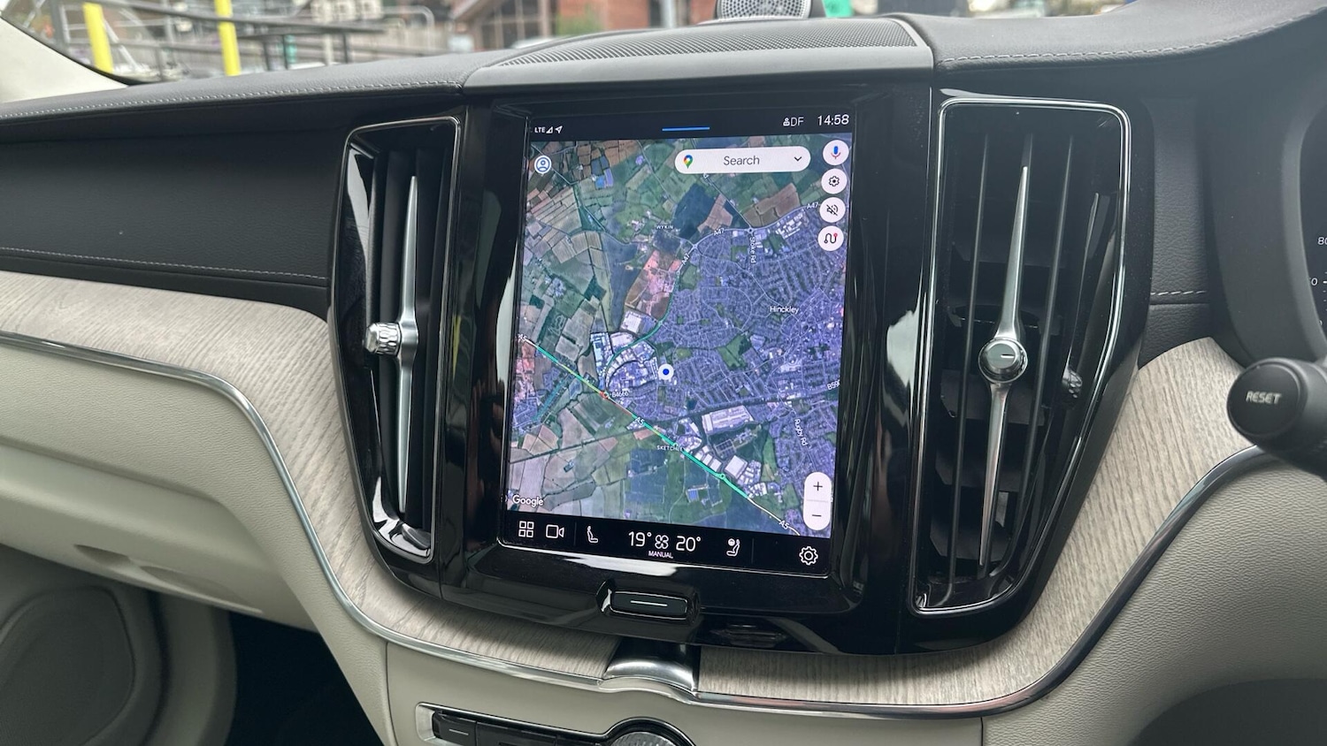 Used Volvo XC60 2022 for sale - 76484650: Photo 16