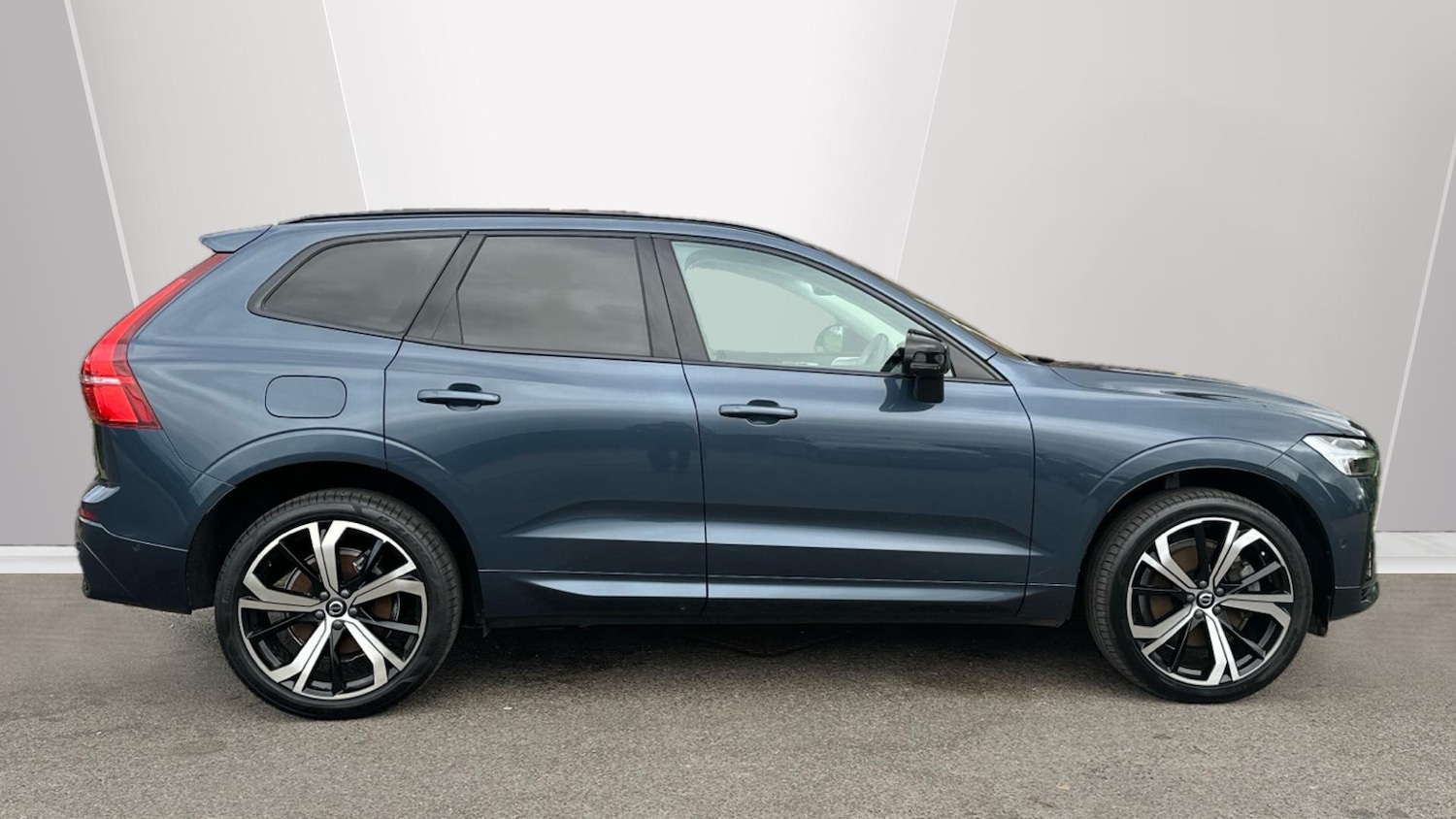 Used Volvo XC60 2022 for sale - 76484650: Photo 3