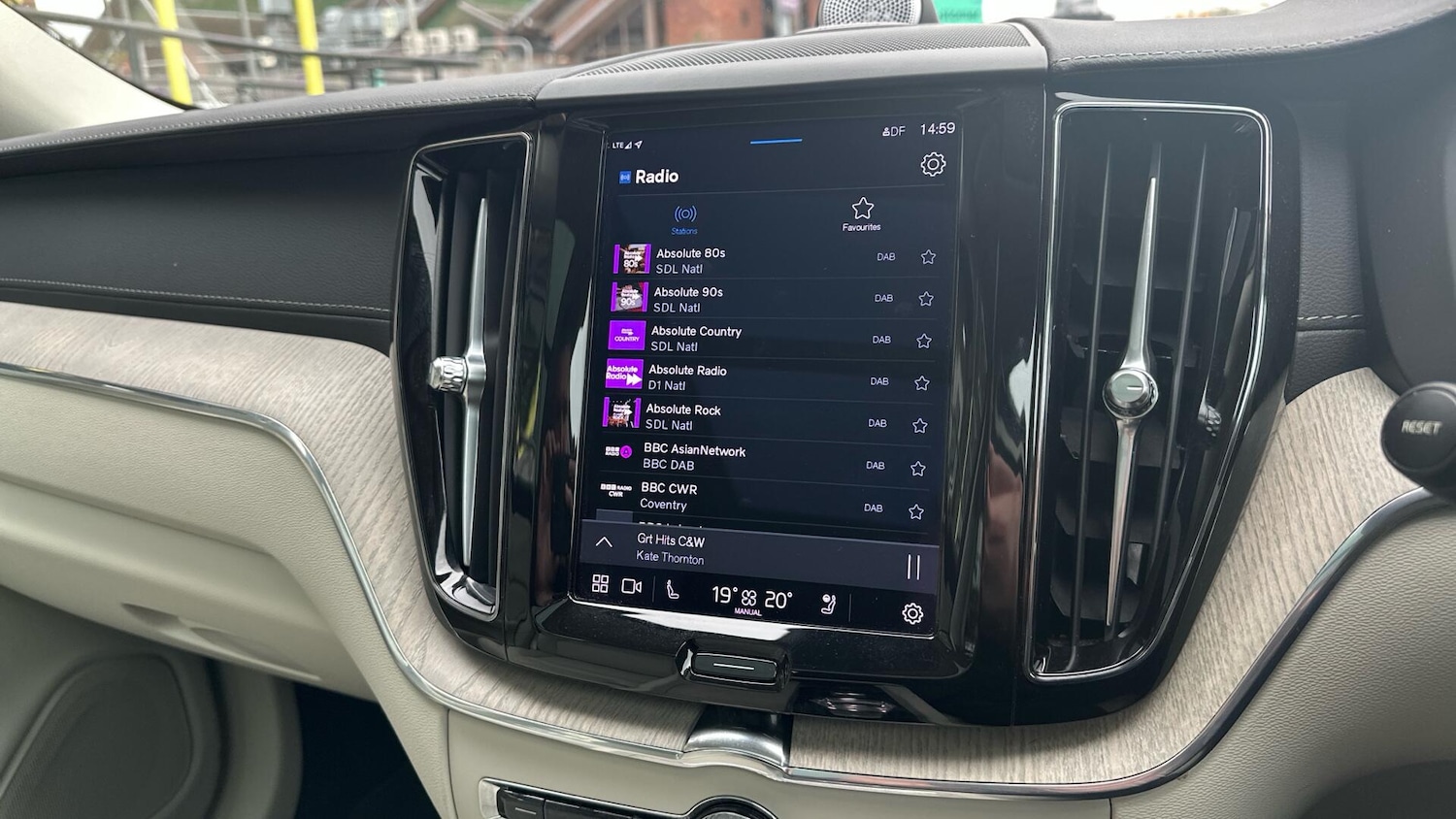 Used Volvo XC60 2022 for sale - 76484650: Photo 48