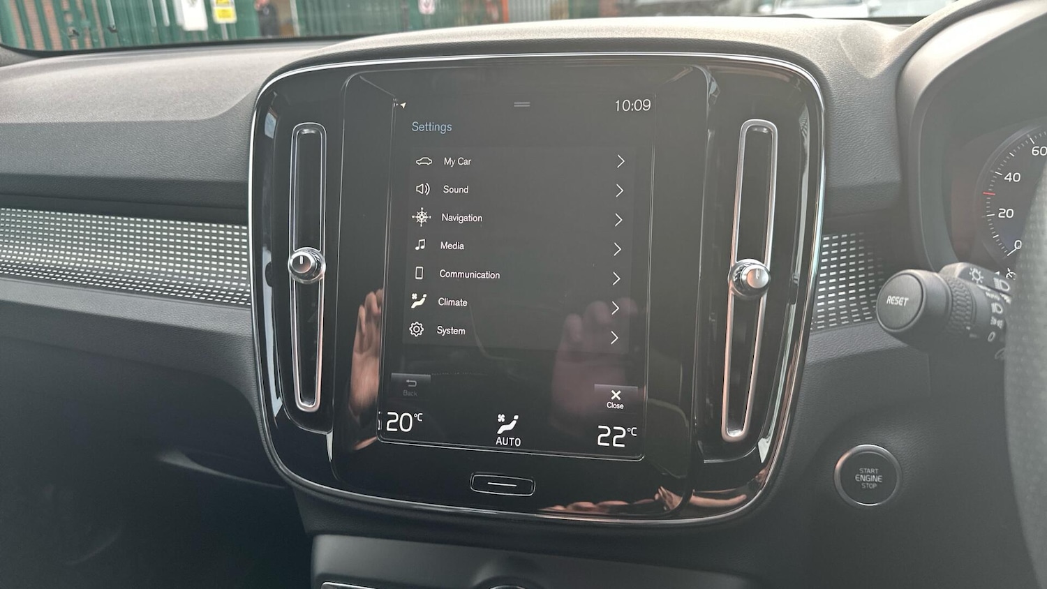 Used Volvo XC40 2021 for sale - 77940115: Photo 15