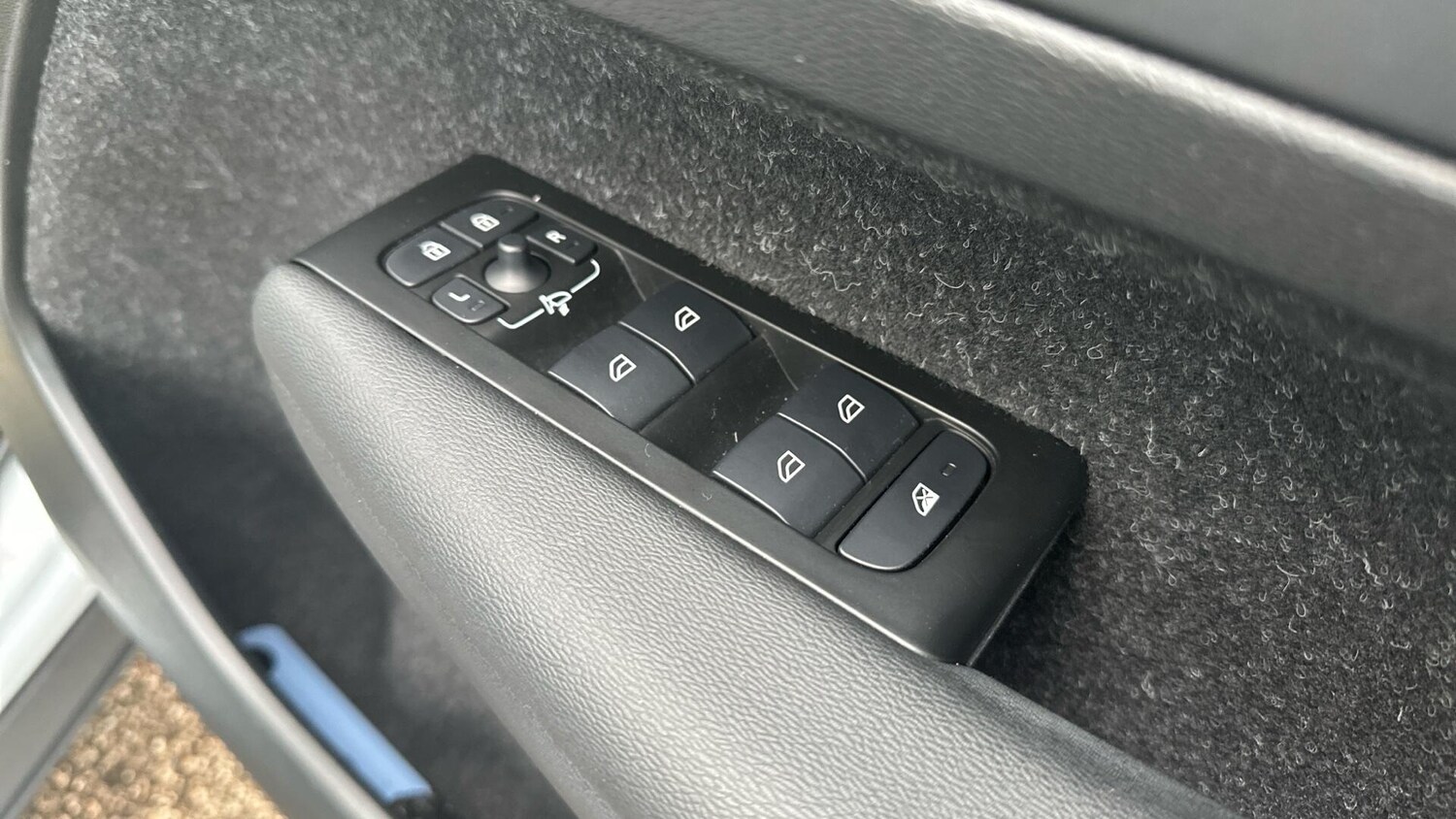 Used Volvo XC40 2021 for sale - 77940115: Photo 21