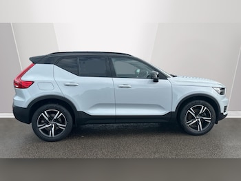 Used Volvo XC40 2021 for sale - 77940115: Photo