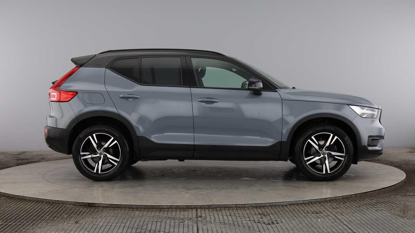 Used Volvo XC40 2021 for sale - 78048003: Photo 2