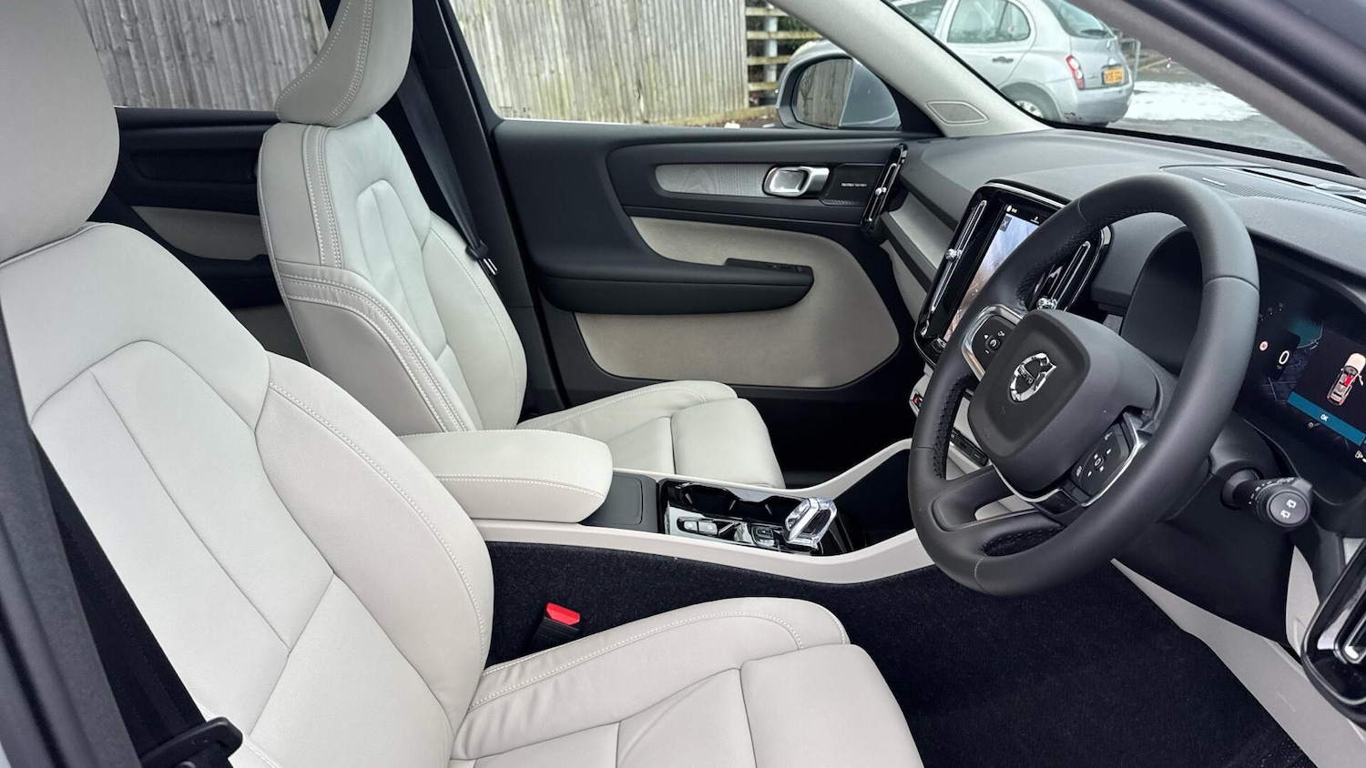 Used Volvo XC40 2026 for sale - 77229645: Photo 27