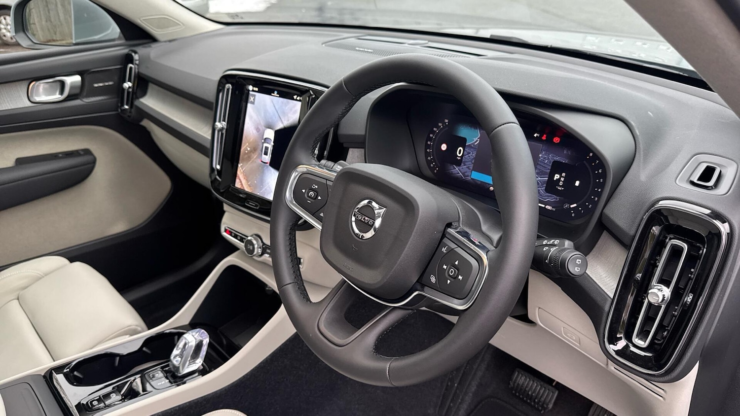 Used Volvo XC40 2026 for sale - 77229645: Photo 28