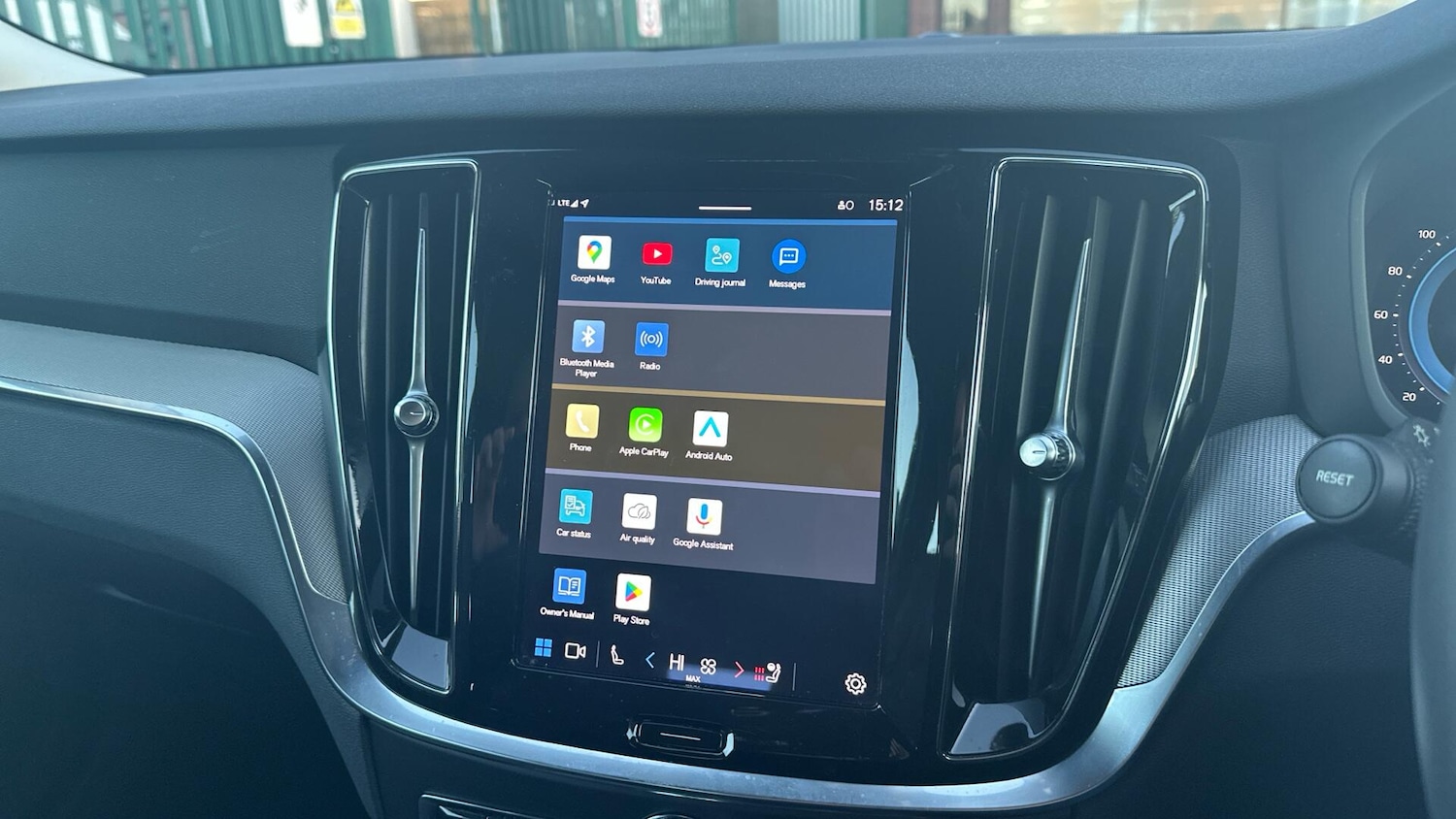 Used Volvo V60 2022 for sale - 76886092: Photo 12