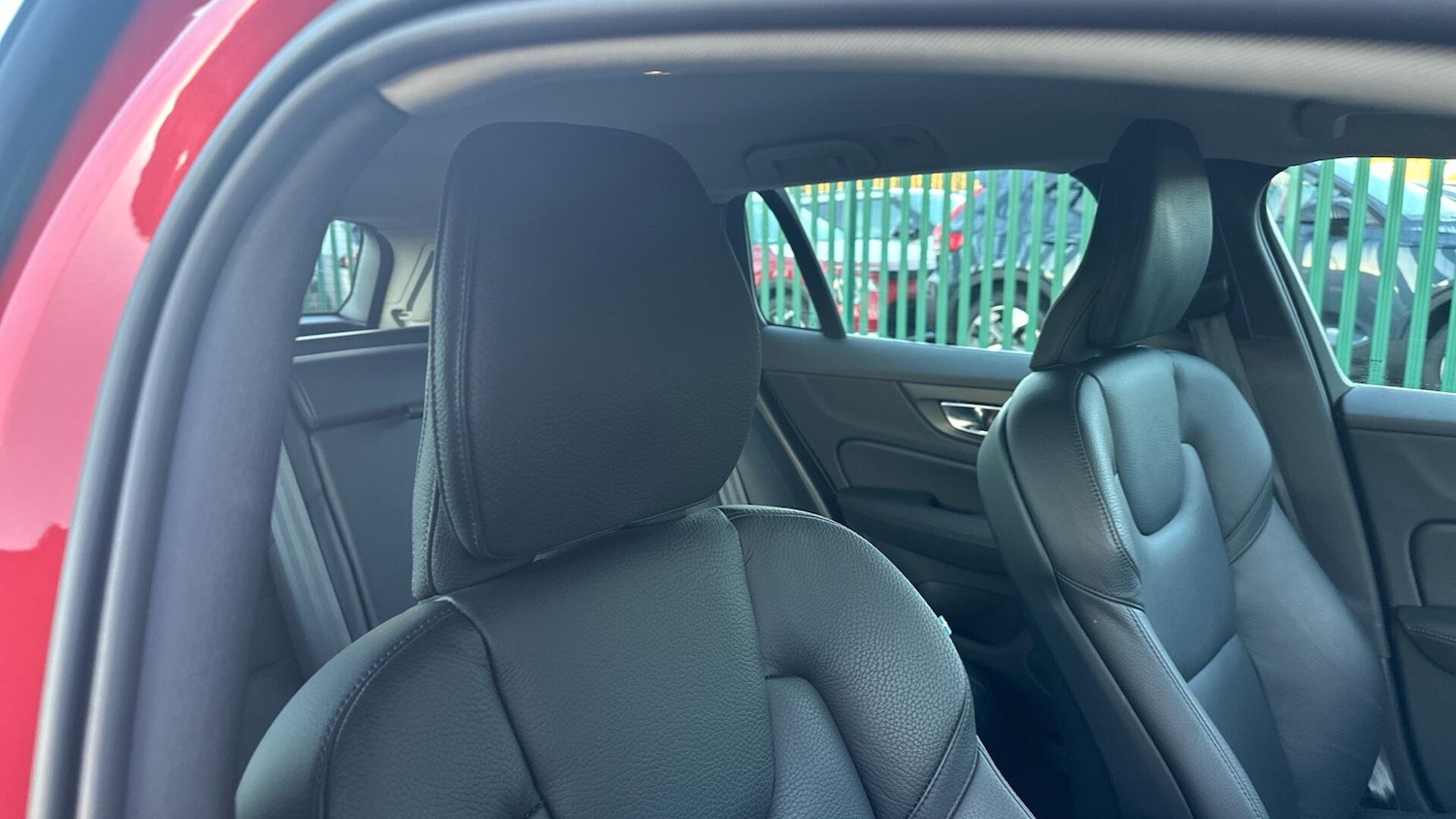 Used Volvo V60 2022 for sale - 76886092: Photo 29