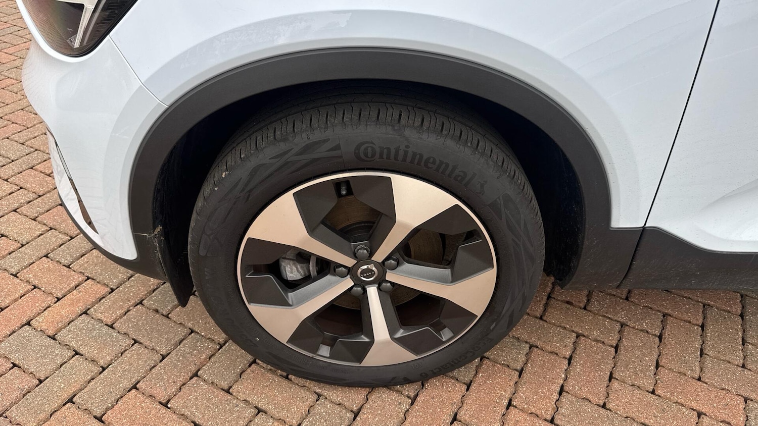 Used Volvo XC40 2025 for sale - 77673167: Photo 15