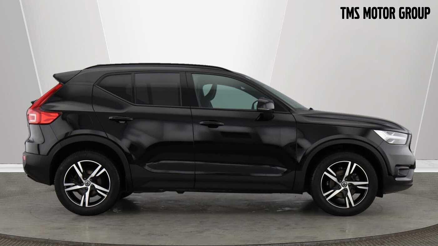 Used Volvo XC40 2020 for sale - 76307053: Photo 2