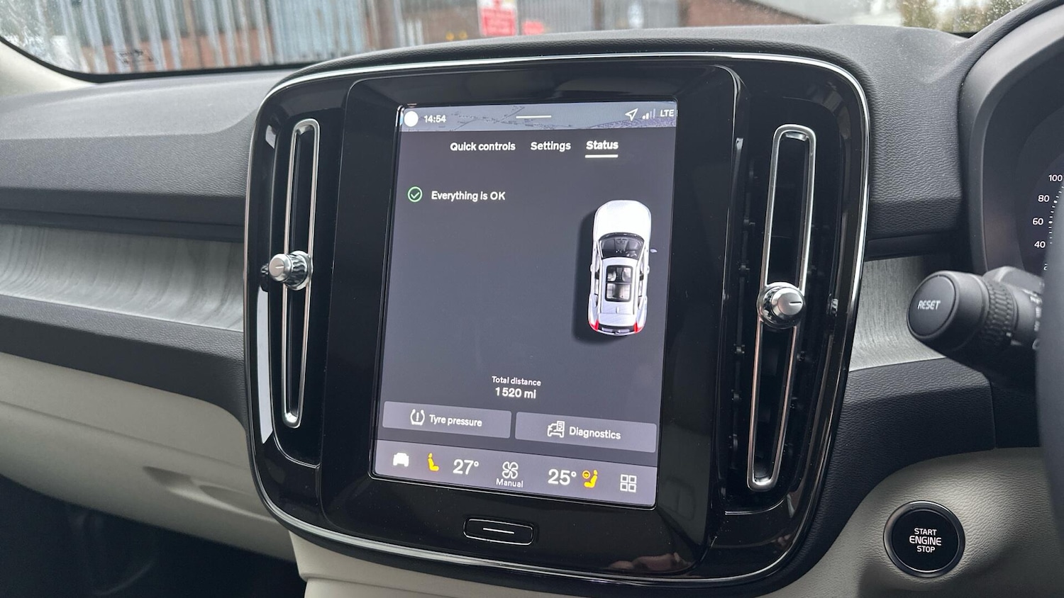 Used Volvo XC40 2025 for sale - 76307752: Photo 14