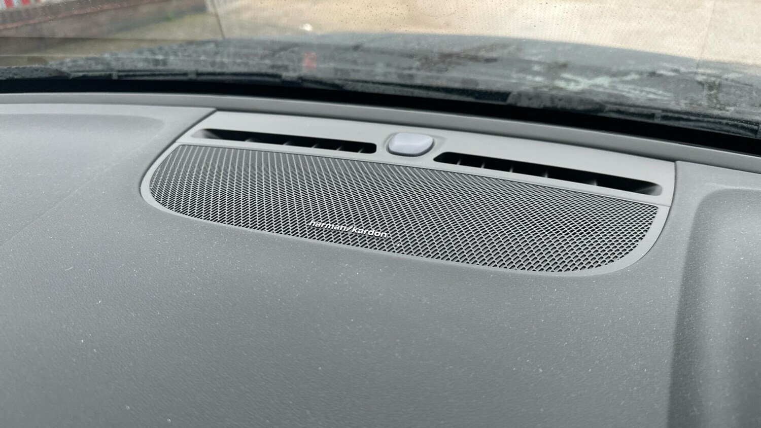 Used Volvo XC40 2025 for sale - 76307752: Photo 23