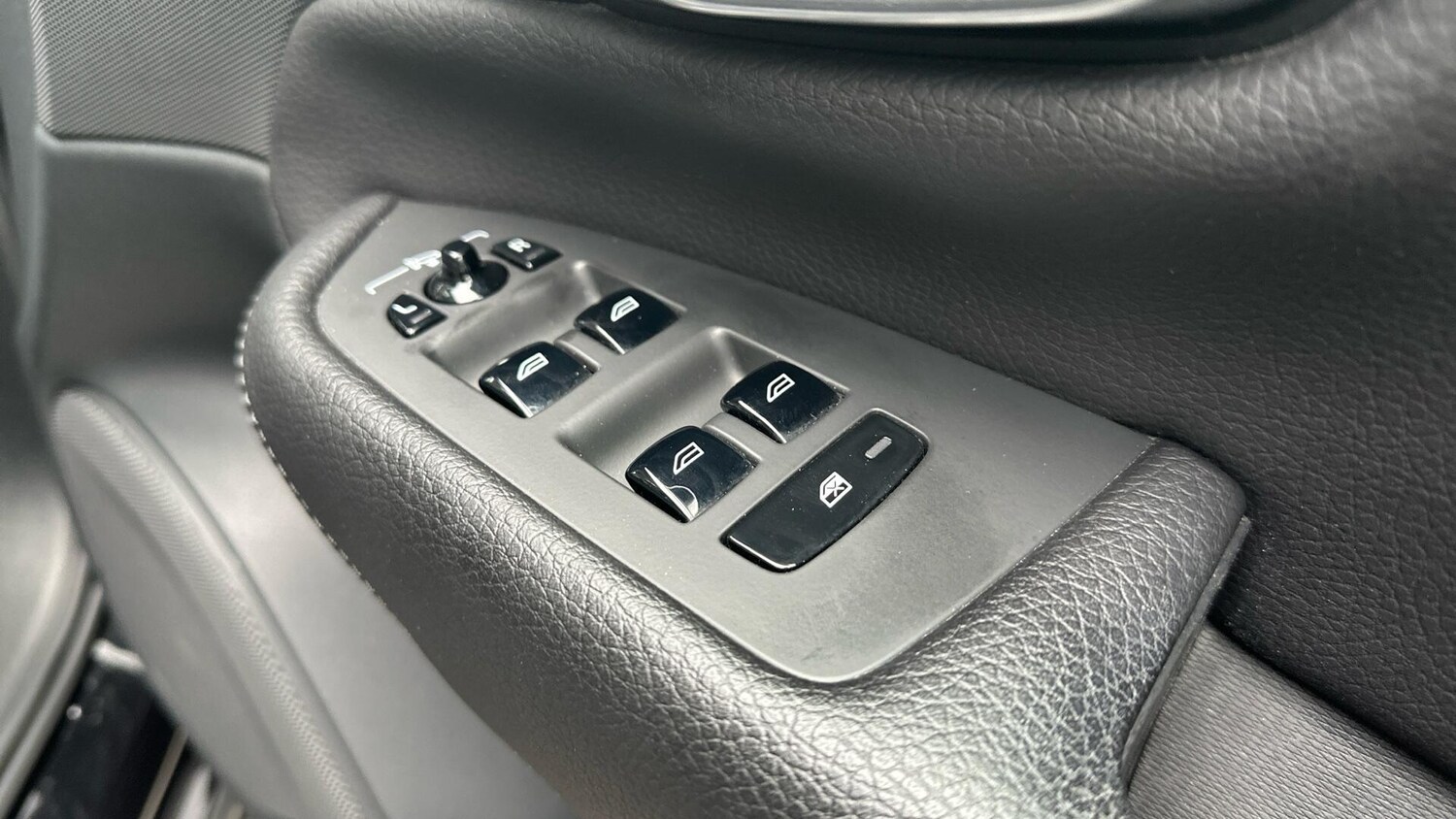 Used Volvo XC90 2021 for sale - 77673079: Photo 22