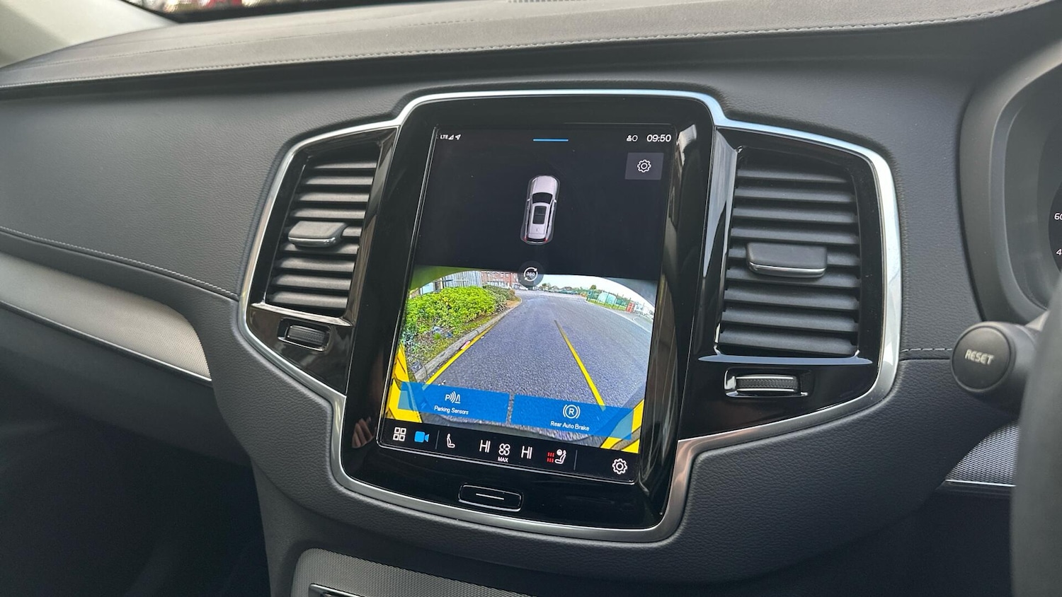 Used Volvo XC90 2022 for sale - 76371185: Photo 17