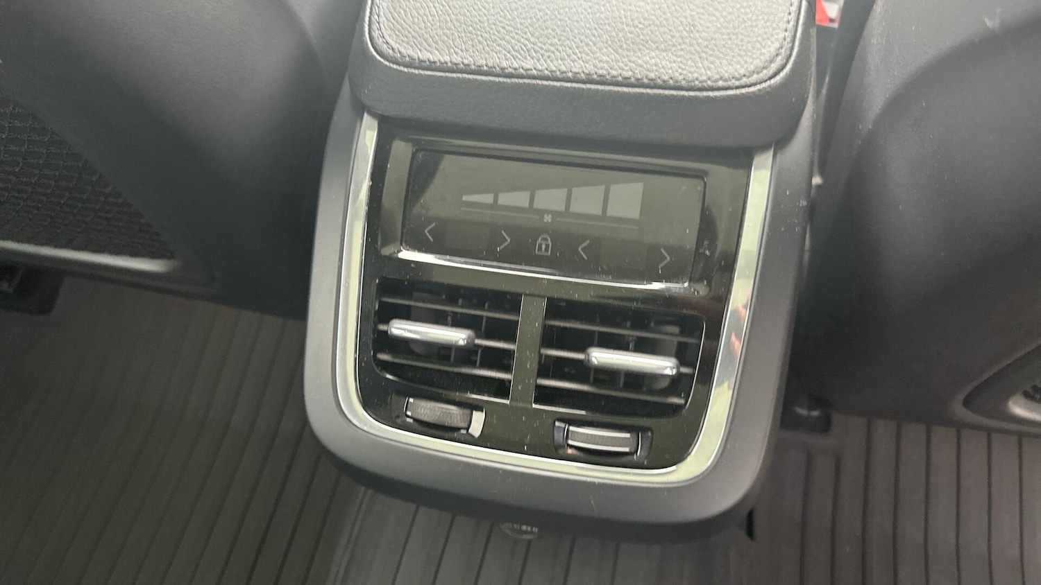 Used Volvo V90 2019 for sale - 76423604: Photo 32