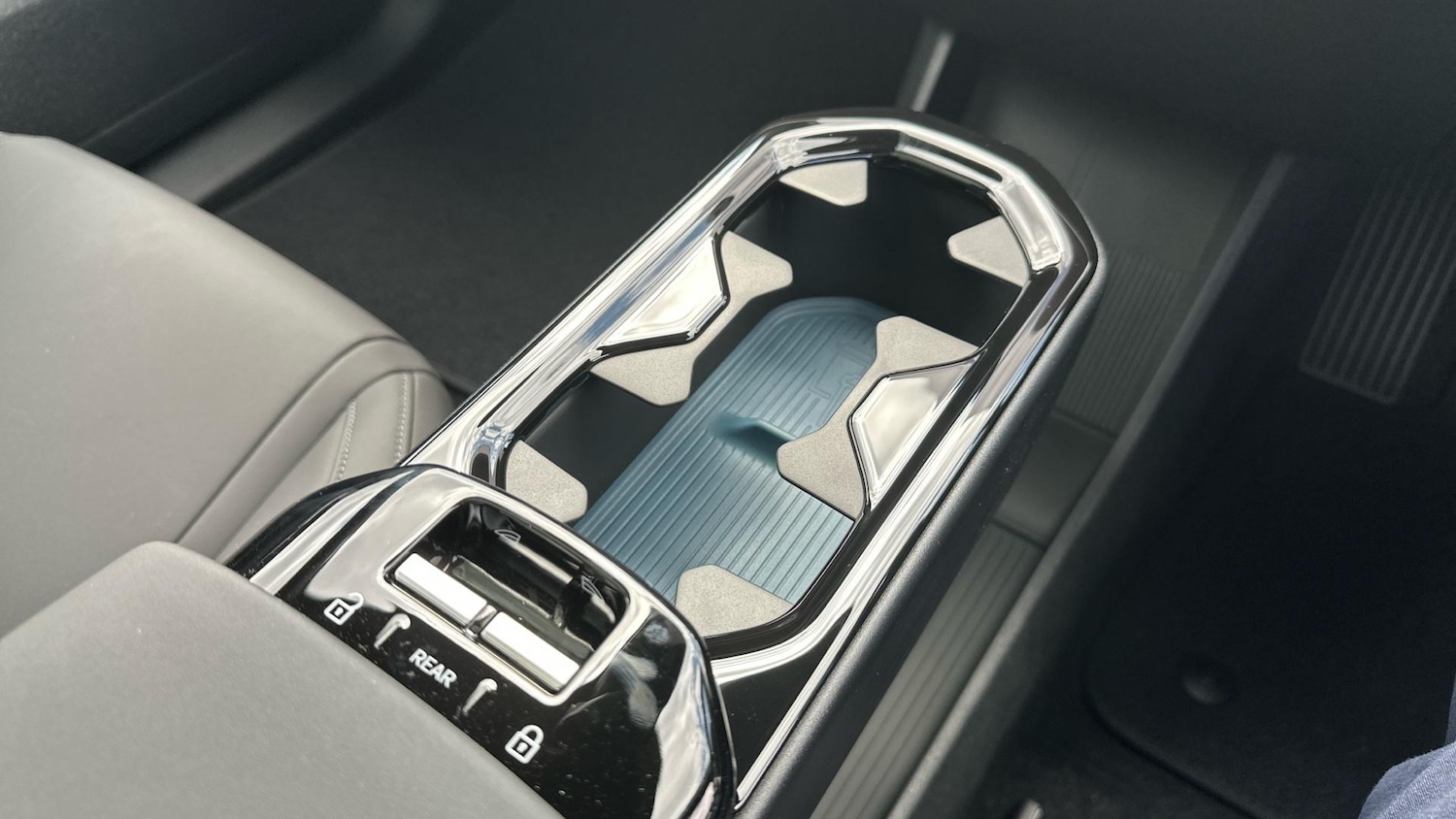 Used Volvo EX30 2025 for sale - 76307238: Photo 24