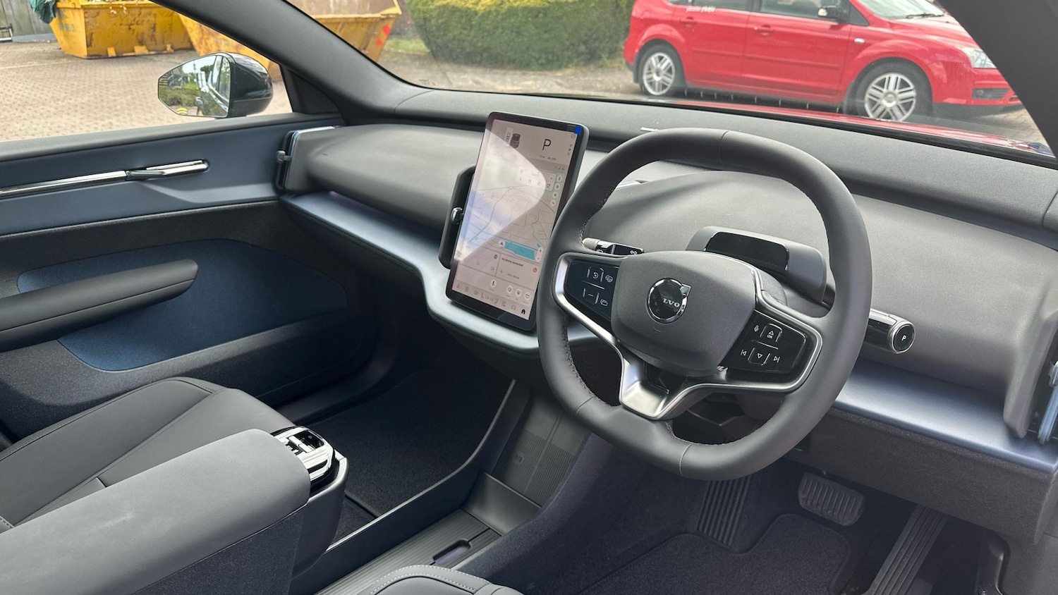 Used Volvo EX30 2025 for sale - 76307238: Photo 4