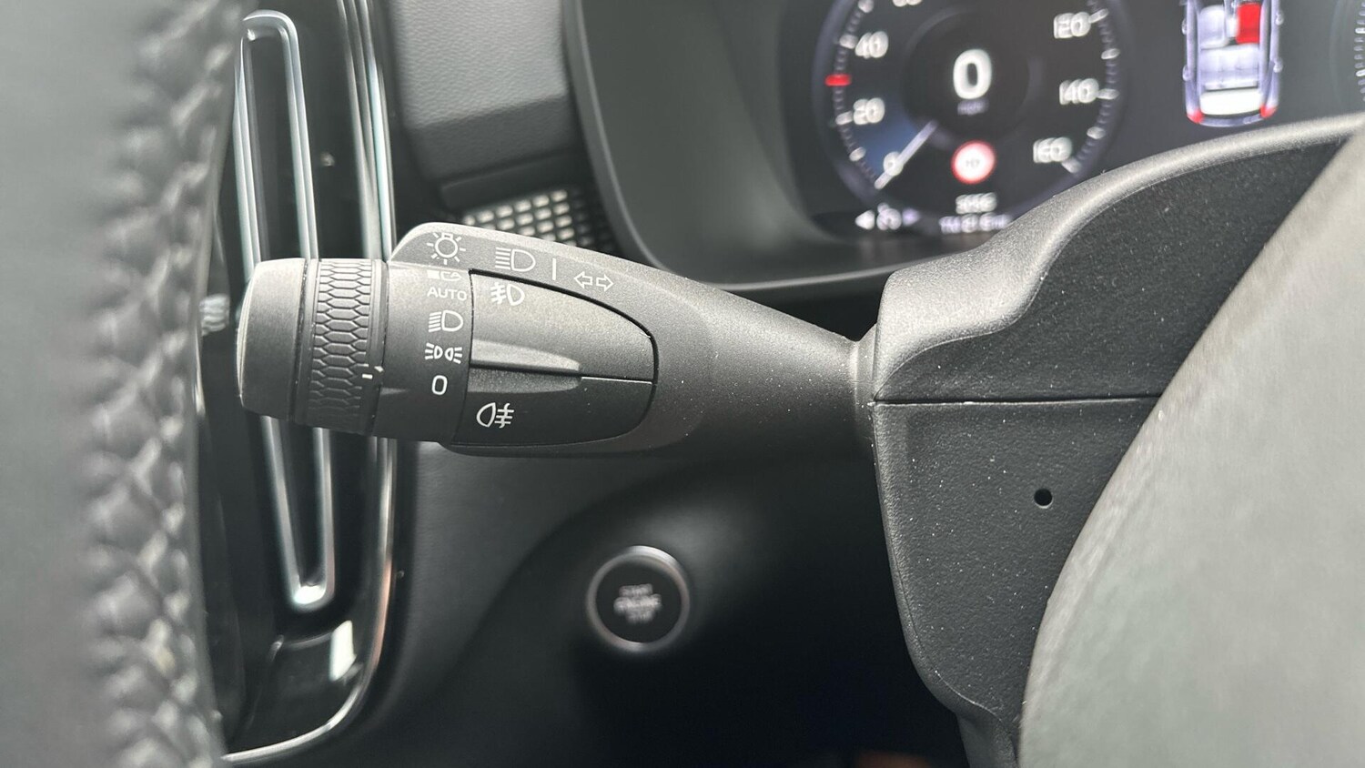 Used Volvo XC40 2021 for sale - 77496190: Photo 17