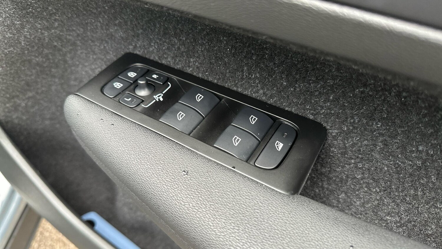 Used Volvo XC40 2021 for sale - 77496190: Photo 21