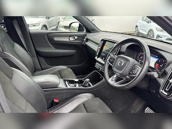 Used Volvo XC40 2018 for sale - 77883491: Photo