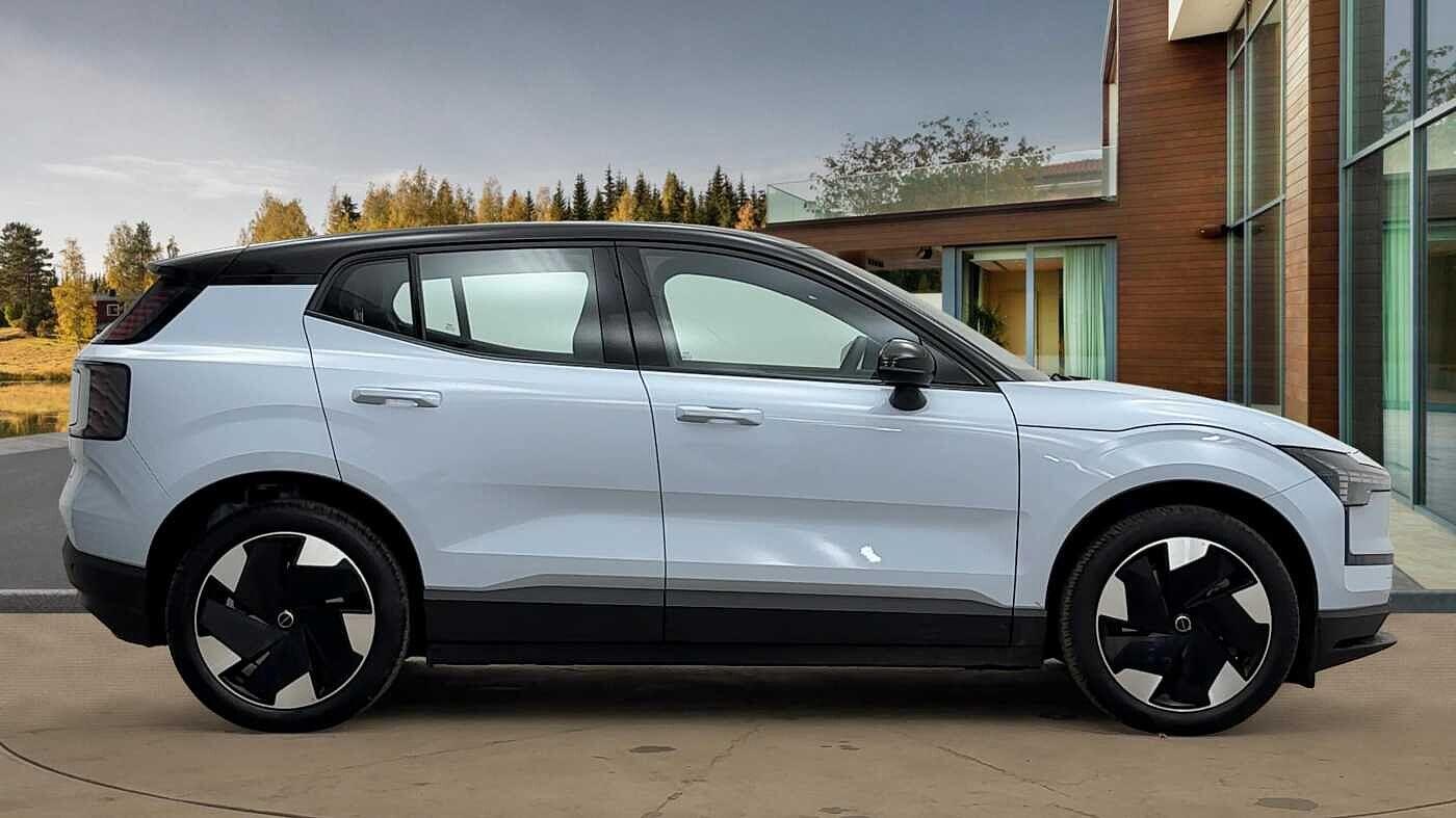 Used Volvo EX30 for sale - 76752935: Photo 2