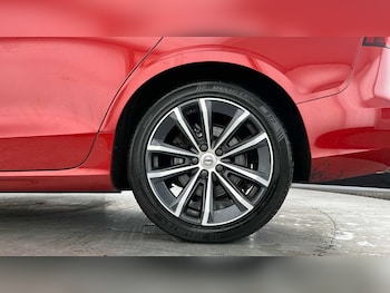 Used Volvo V60 2021 for sale - 76701782: Photo