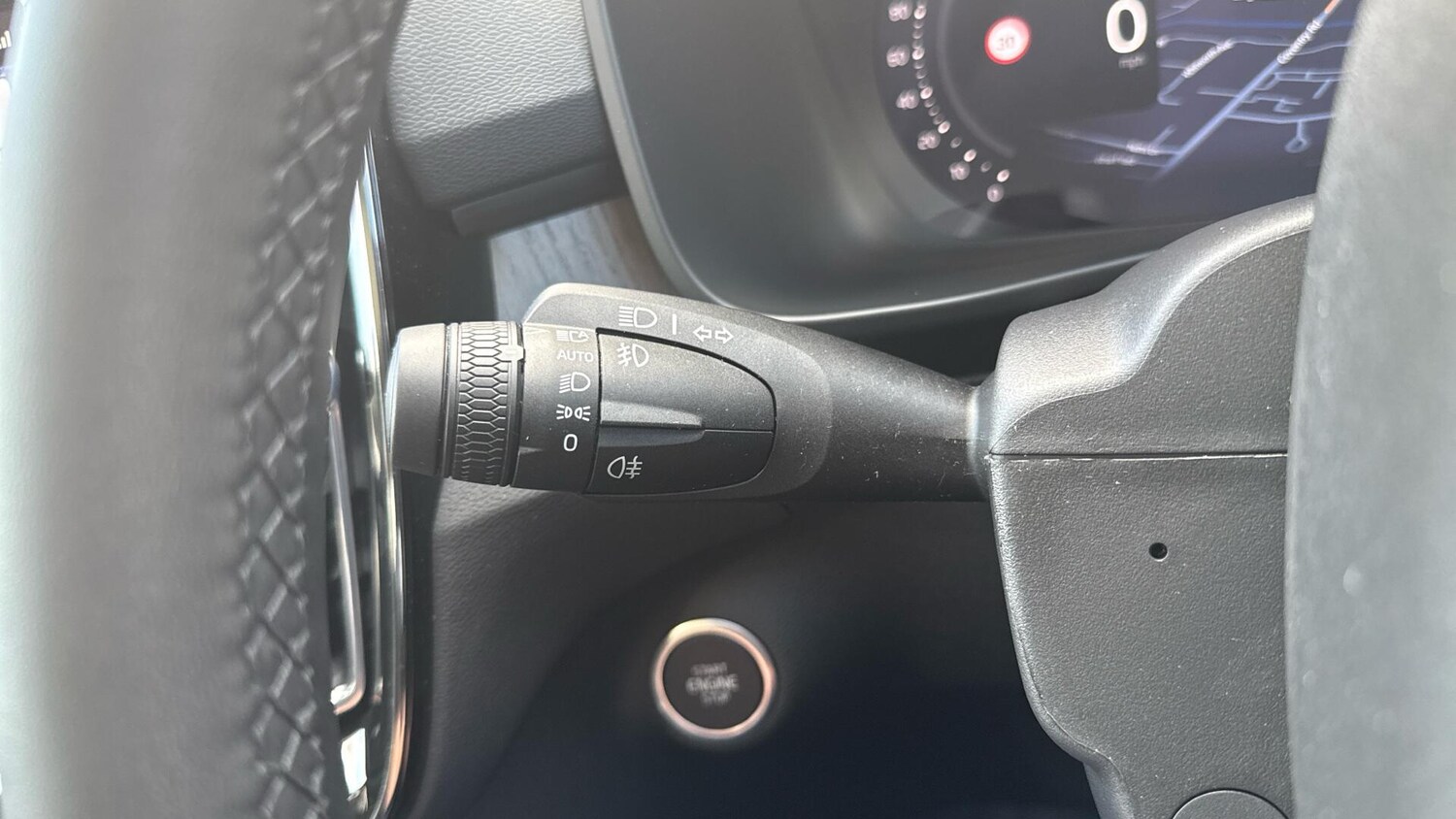 Used Volvo XC40 2025 for sale - 77510804: Photo 18