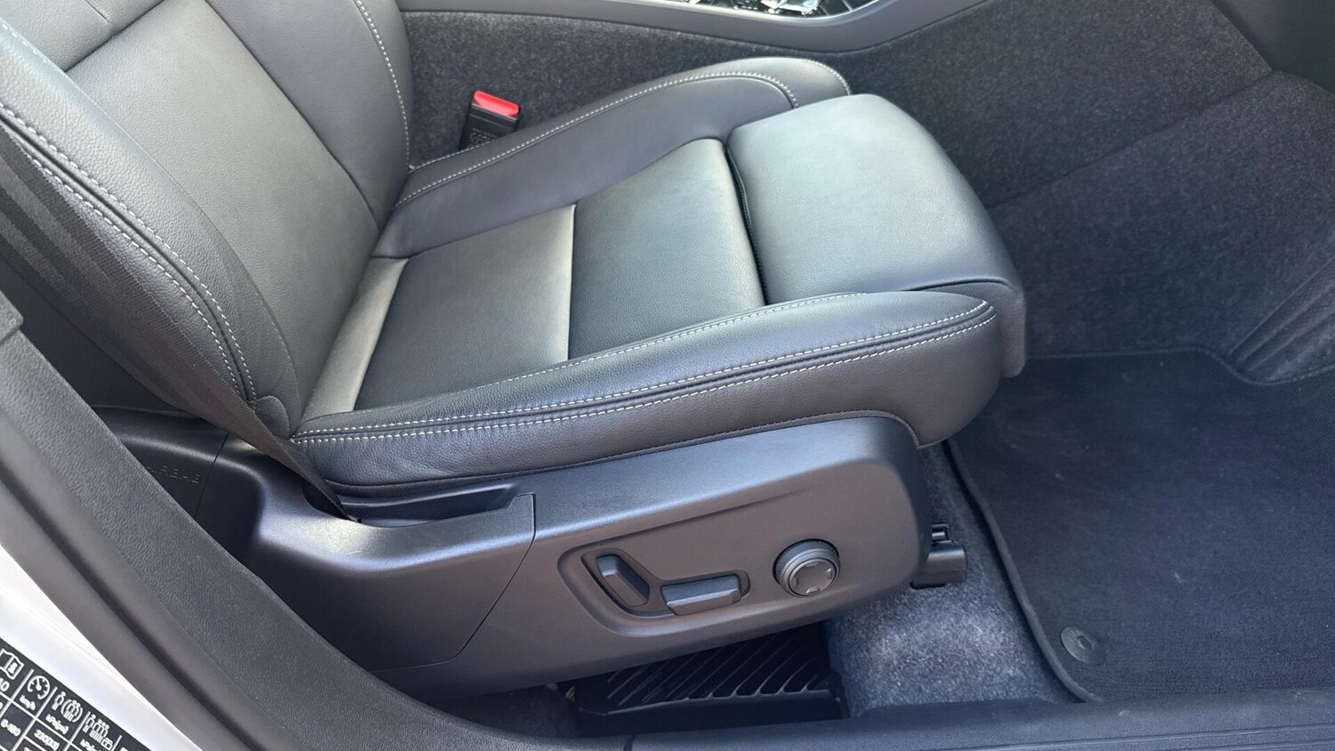 Used Volvo XC40 2025 for sale - 77510804: Photo 27