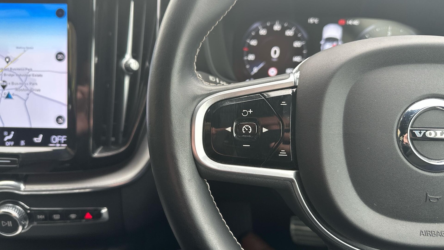 Used Volvo XC60 2021 for sale - 76306365: Photo 19