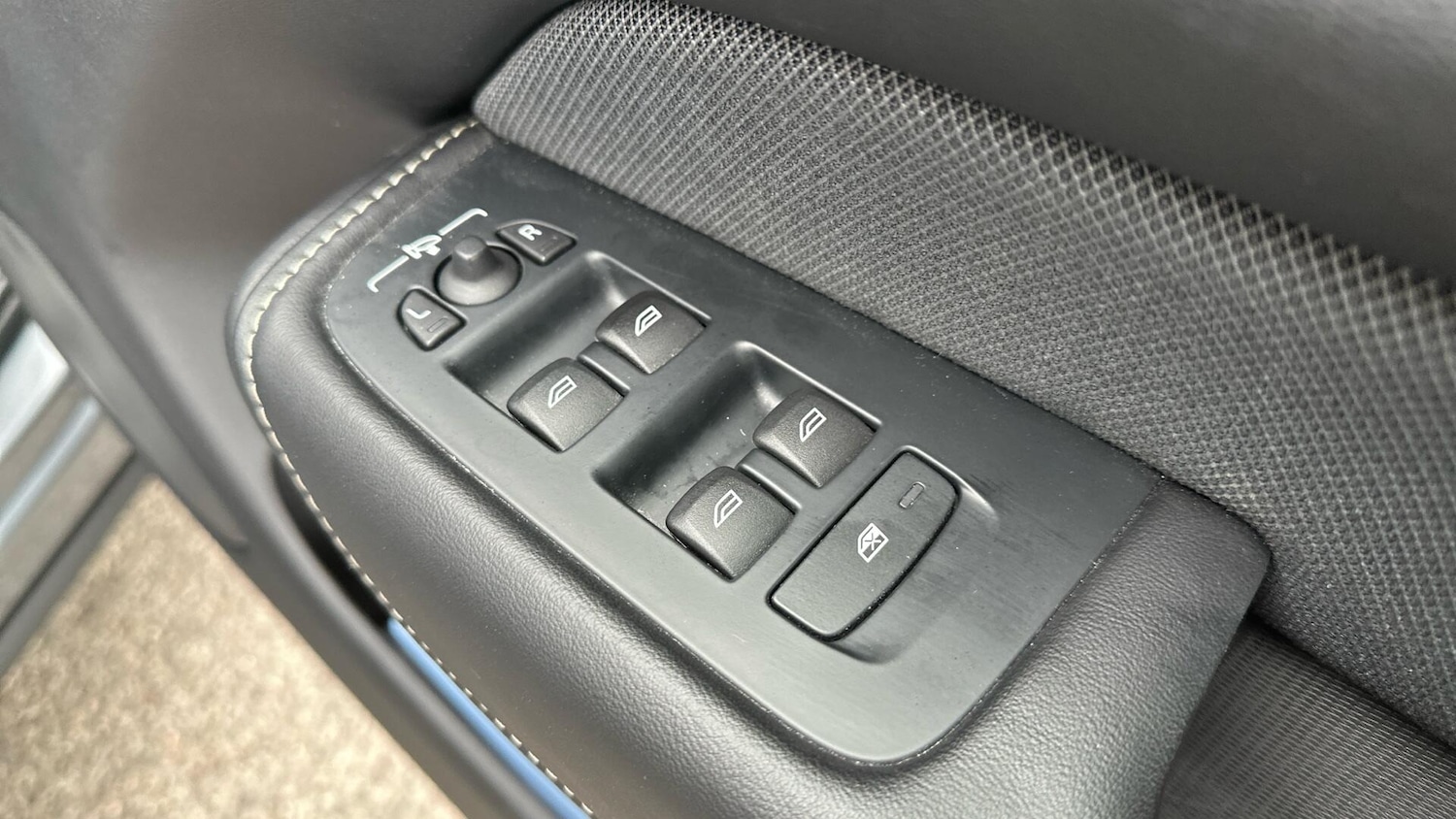 Used Volvo XC60 2021 for sale - 76306365: Photo 22