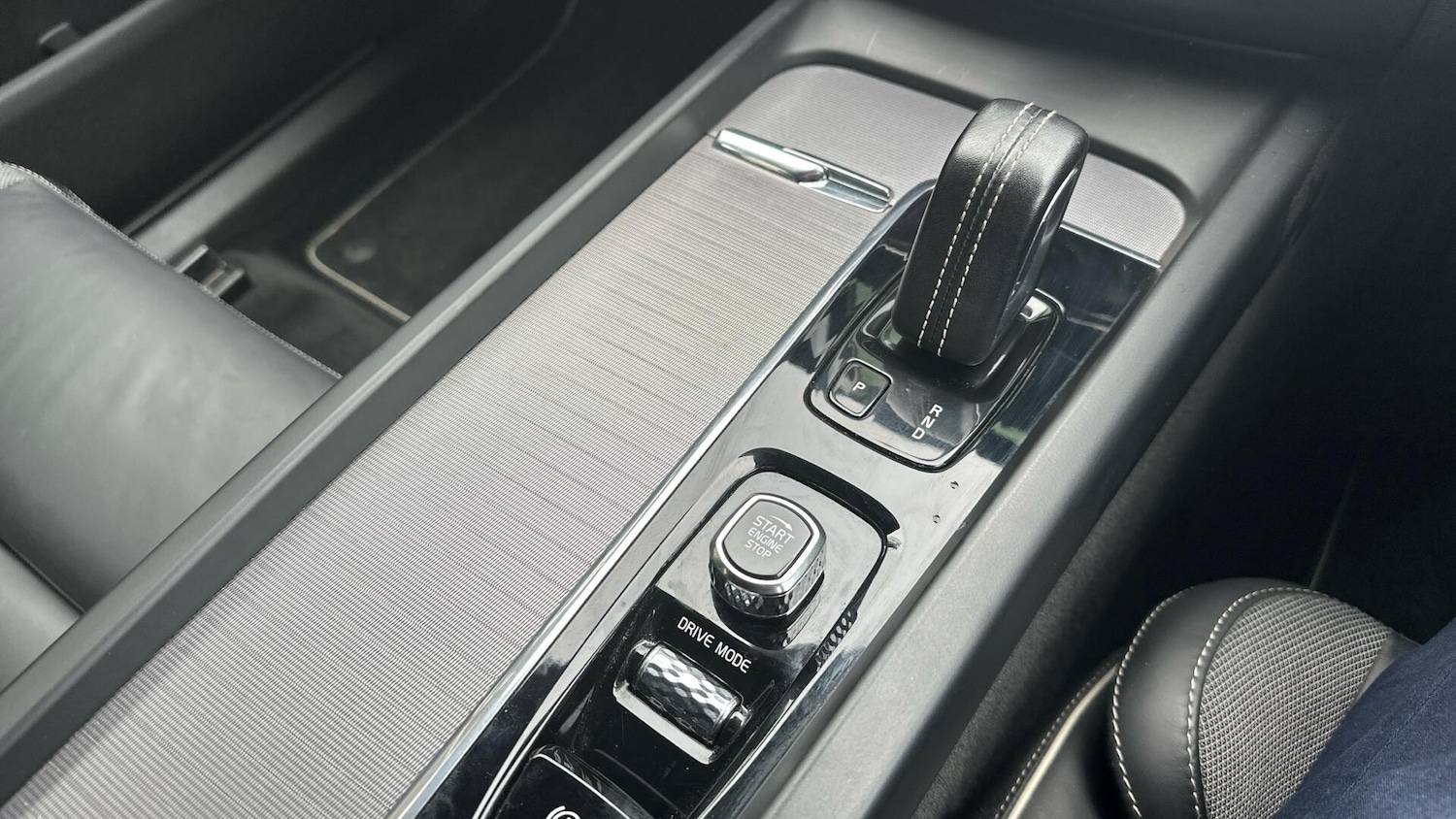 Used Volvo XC60 2021 for sale - 76306365: Photo 24