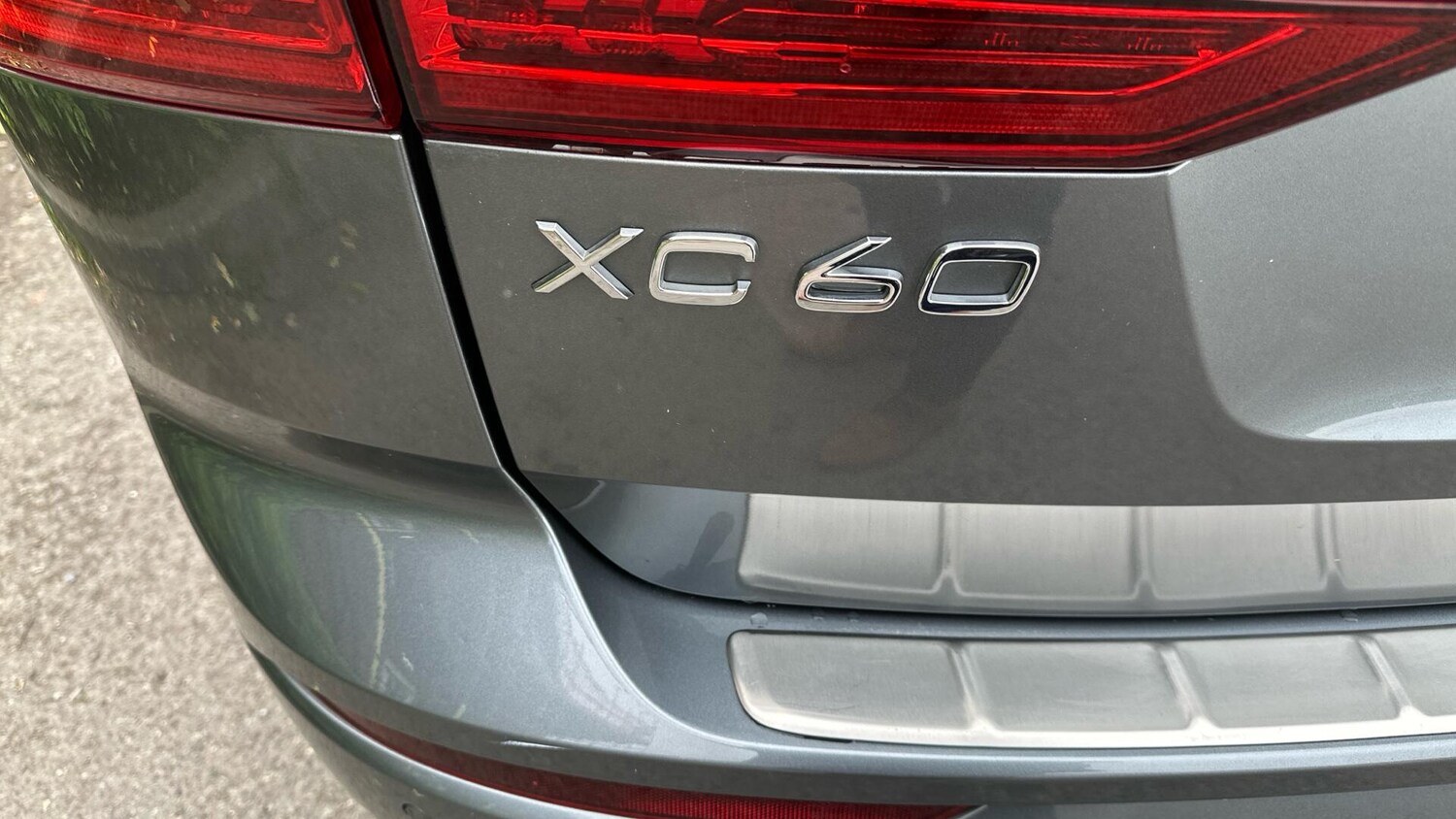 Used Volvo XC60 2021 for sale - 76306365: Photo 37