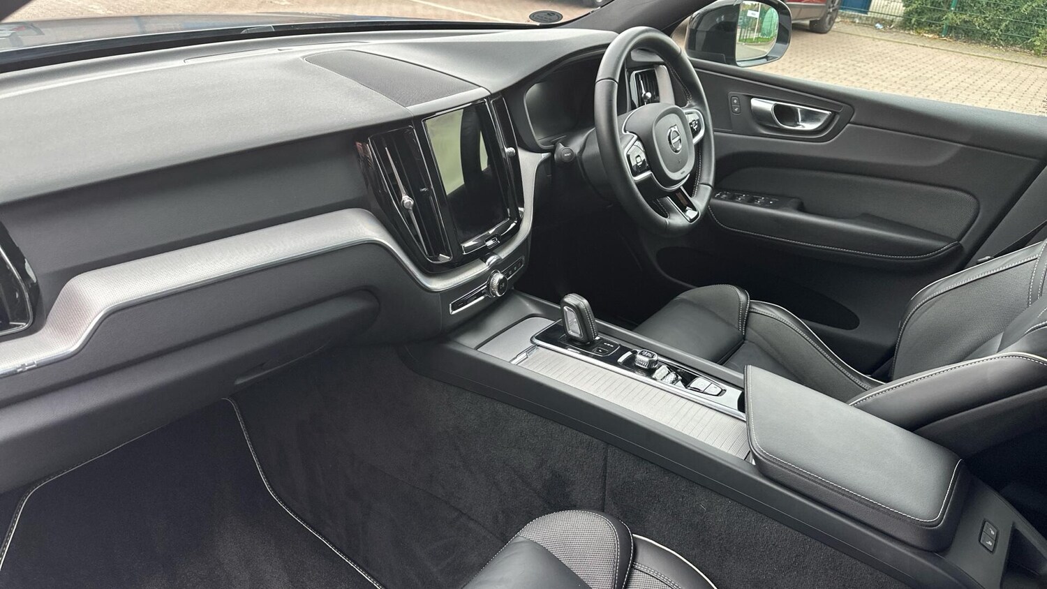 Used Volvo XC60 2021 for sale - 76306365: Photo 39