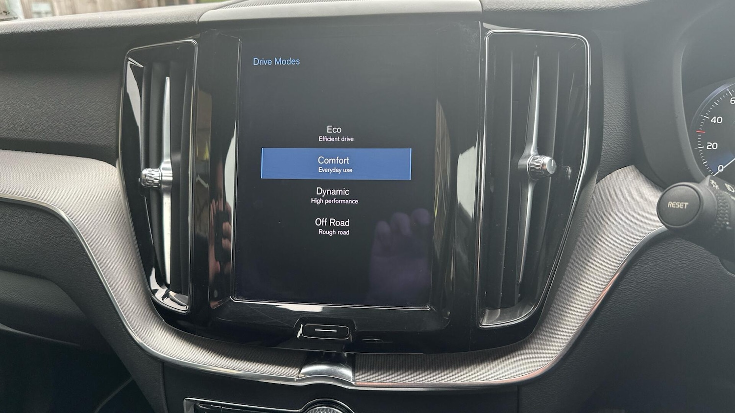 Used Volvo XC60 2021 for sale - 76306365: Photo 47