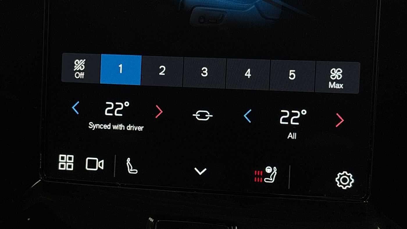 Used Volvo XC40 2025 for sale - 76314750: Photo 40