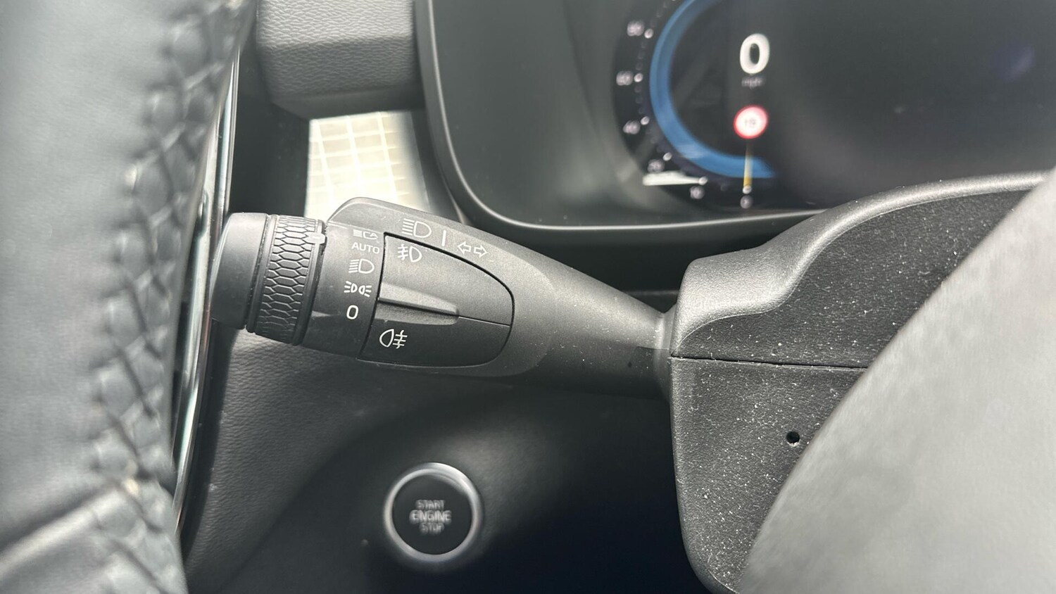 Used Volvo XC40 2022 for sale - 77673114: Photo 16