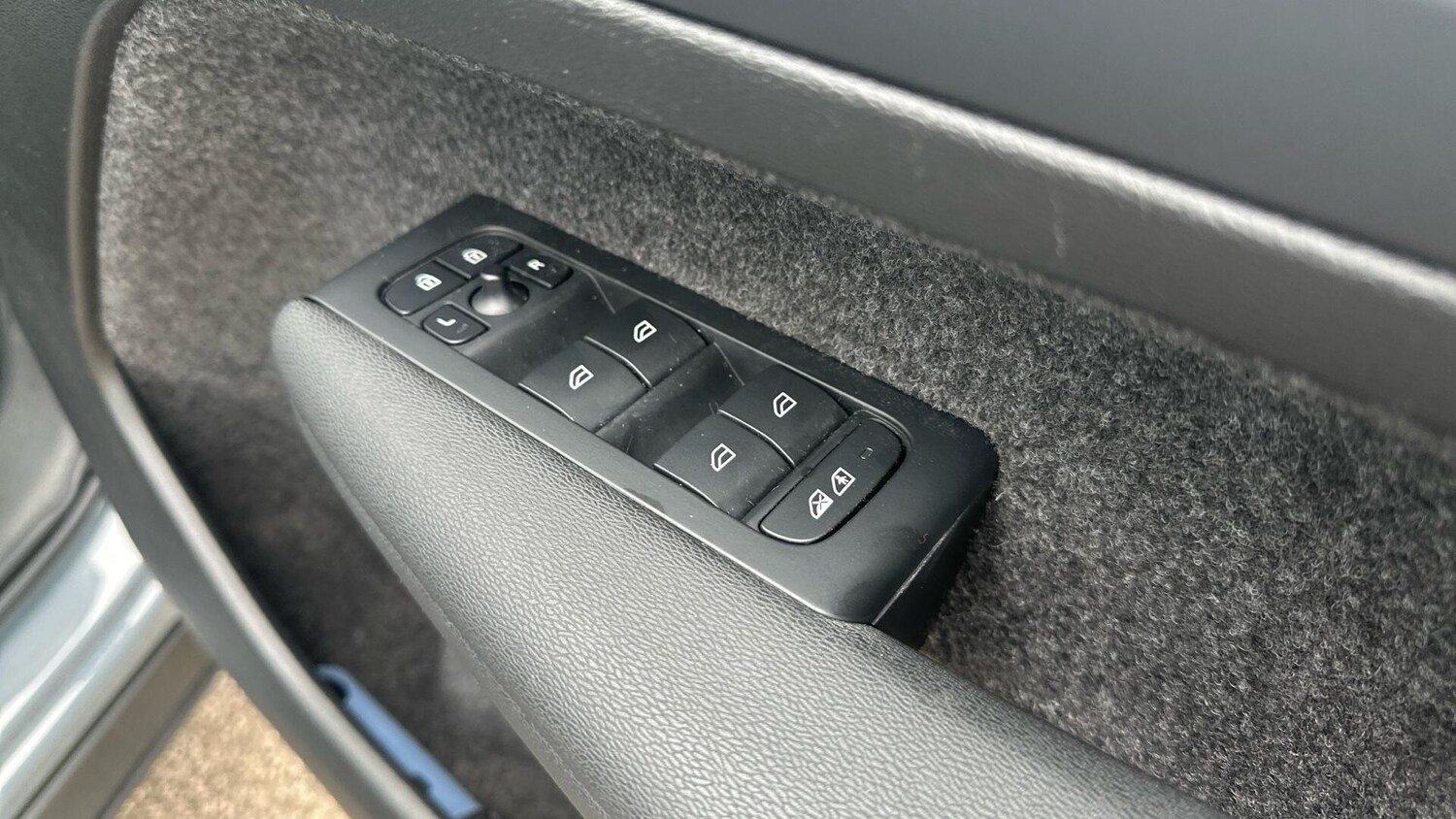 Used Volvo XC40 2022 for sale - 77673114: Photo 20