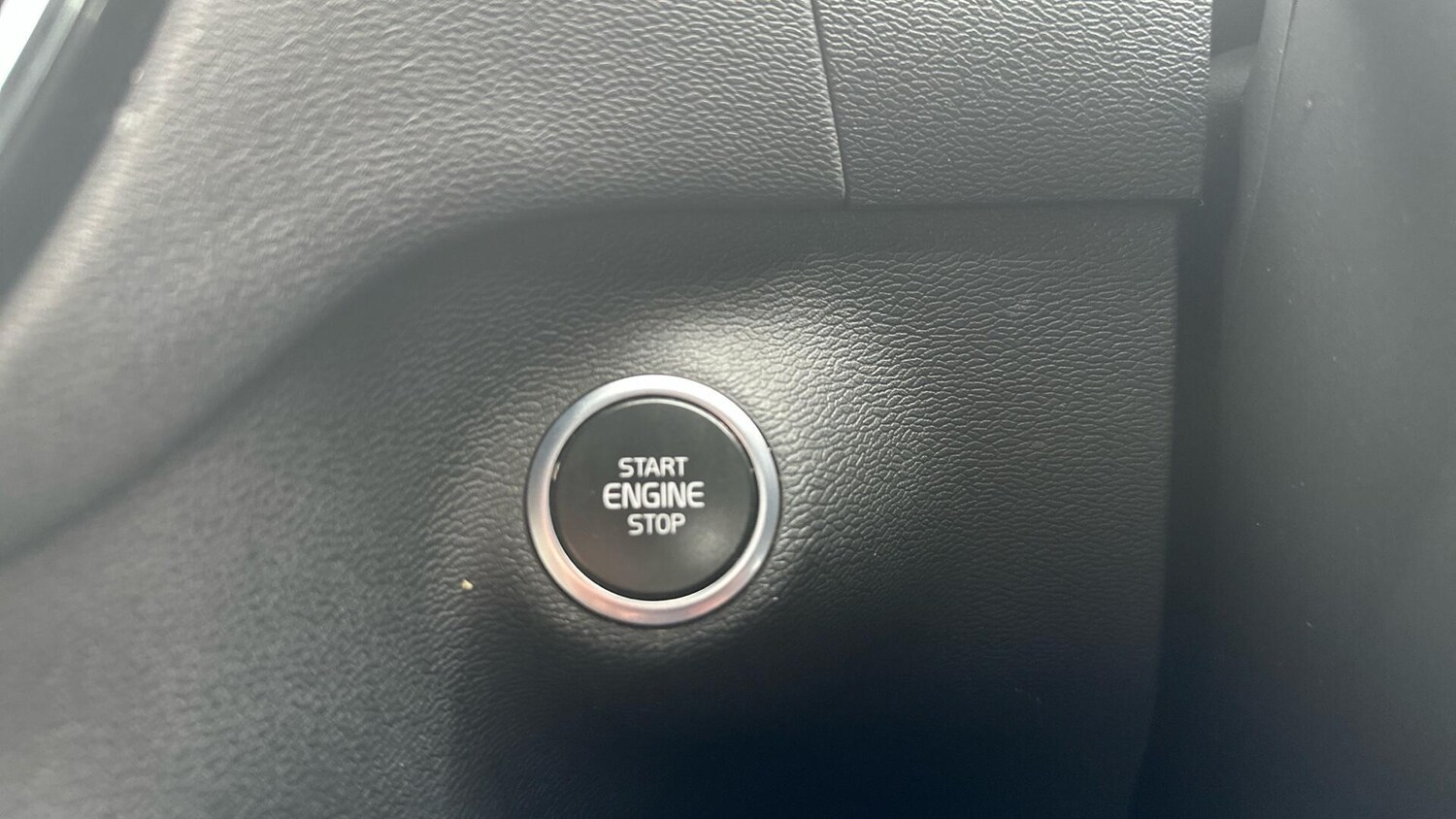 Used Volvo XC40 2022 for sale - 77673114: Photo 23