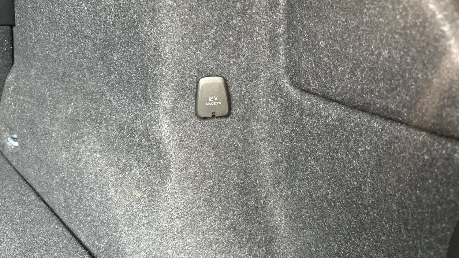 Used Volvo XC40 2022 for sale - 77673114: Photo 30