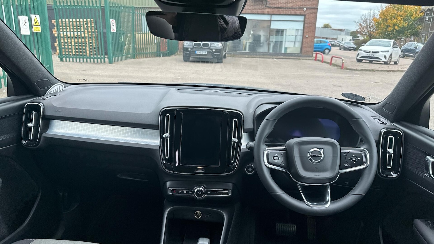 Used Volvo XC40 2022 for sale - 77673114: Photo 5